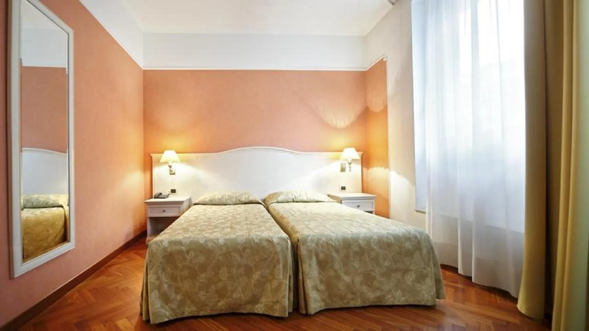 Hotel Terminal Milano 3*,  İtalya