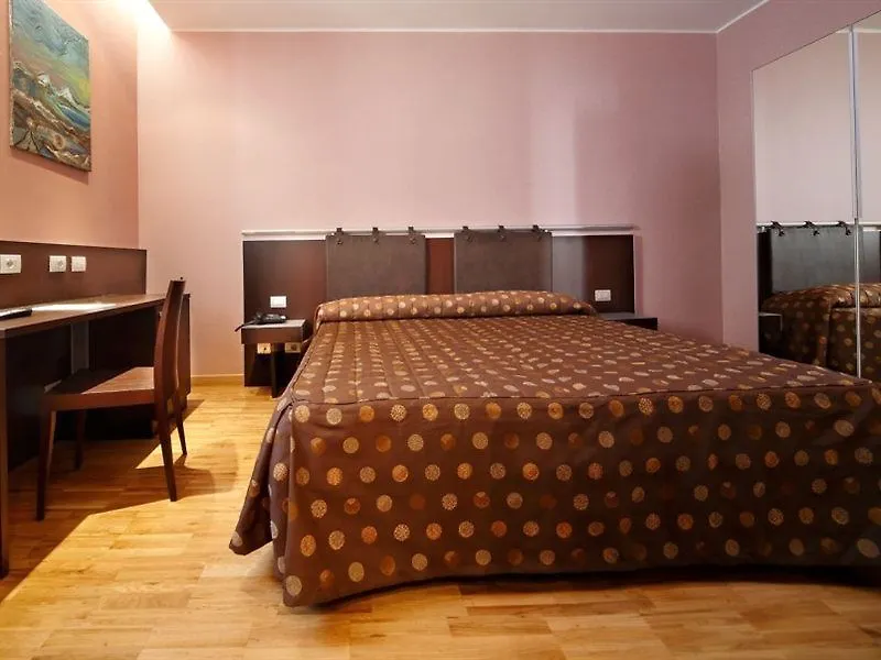 Hotel Terminal Milano 3*,  İtalya