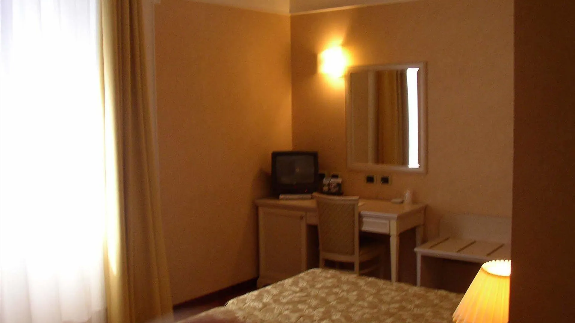Hotel Terminal Milano 3*,